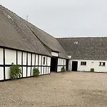 Sommerliv Bed & Breakfast Tranekær