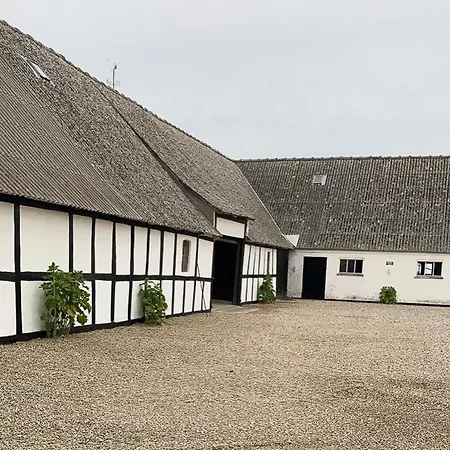 Sommerliv Bed & Breakfast Tranekaer